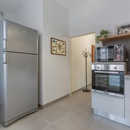 Biscay Bay With Balconies شقة