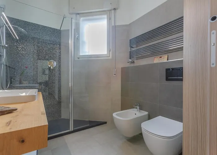 Biscay Bay With Balconies * فيرّارا