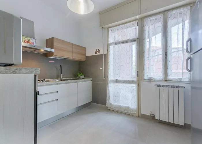 Biscay Bay With Balconies Φεράρα